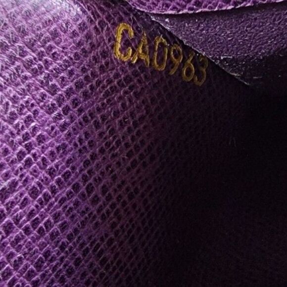 Louis Vuitton LV Sarah Epi Yellow Trifold Wallet - Picture 8 of 10